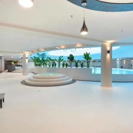 Apartment Hanza Tower Royal & Jacusi & Sauna & Pool Stettin